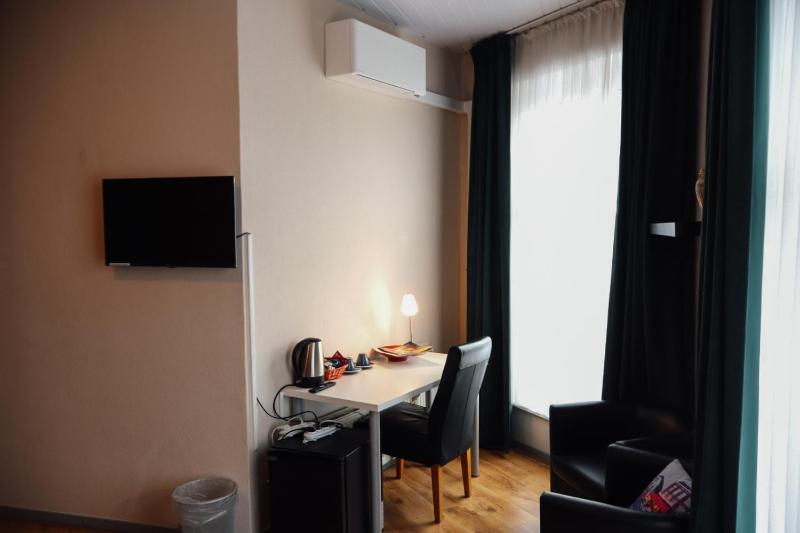 Luxury Double Room image 3