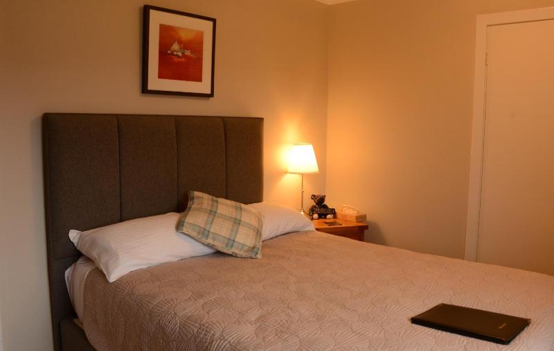 Single Room with Loch view image 1