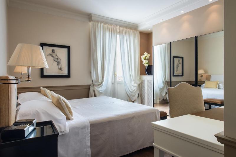 Premium Deluxe Double or Twin Room image 2