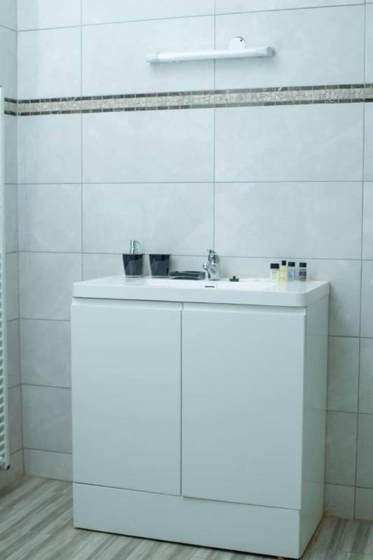 Crystal Apartments Area 43 - image 10