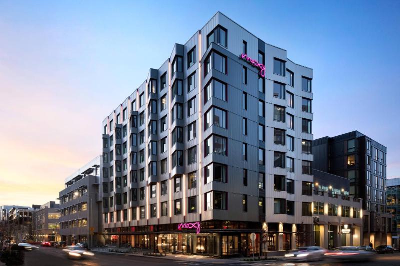 Moxy Seattle Downtown - image 9