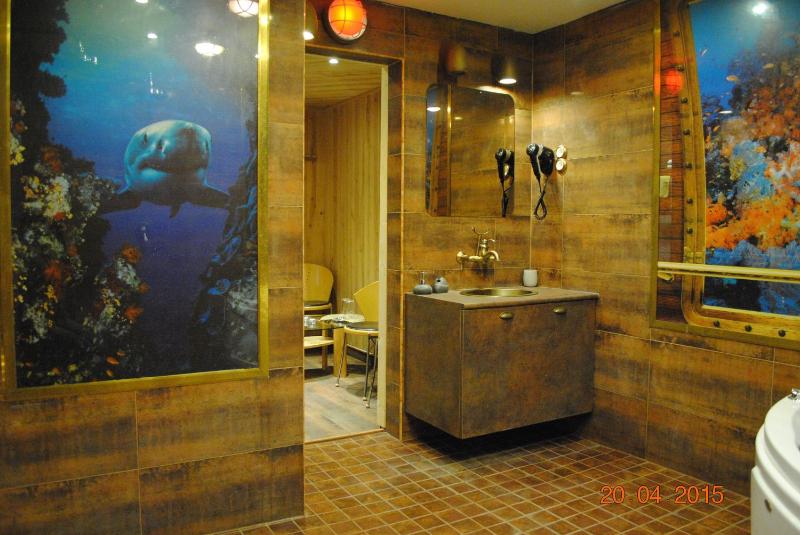 Suite with Sauna image 3