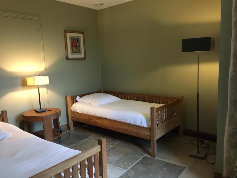 Quadruple Room image 4