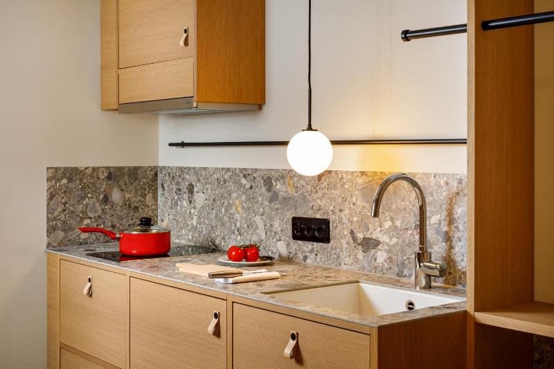 Junior Suite with Kitchenette image 3