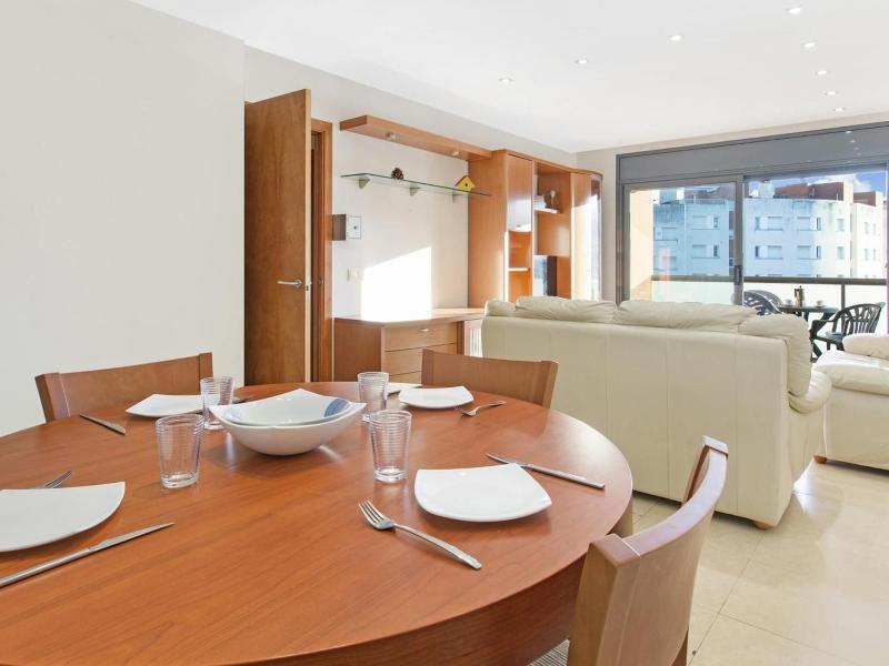 0330 Apartment in Lloret de Mar - image 3