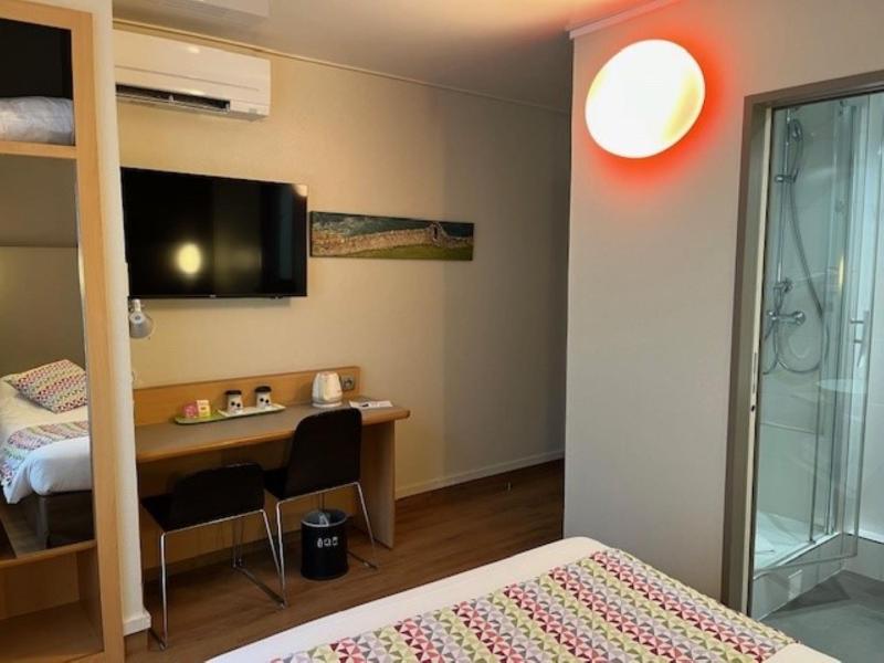 Superior Double Room image 4