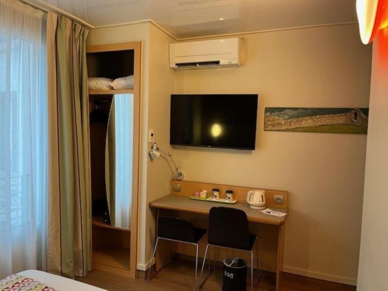 Superior Double Room image 2