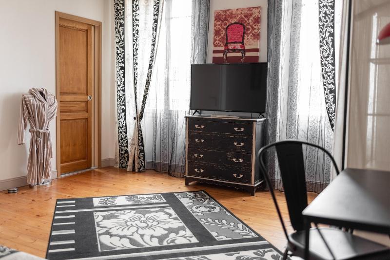 Double Room with Private External Bathroom image 3