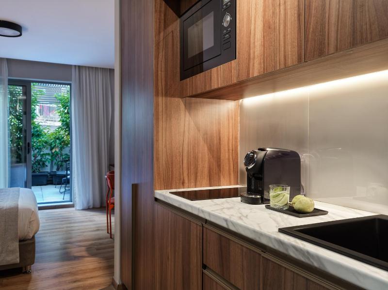 Junior Suite with private Hot Tub and Balcony image 2