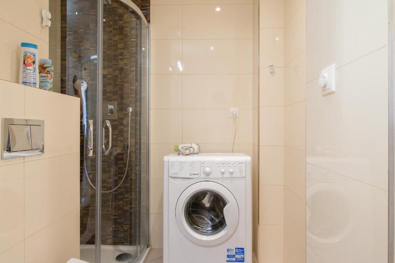 What a Flat on Stepanska - image 12
