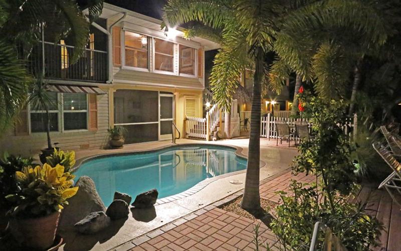 Manatee Bay Inn - image 30