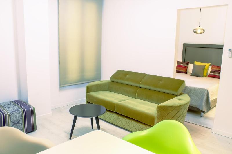 Apartment 9 image 1