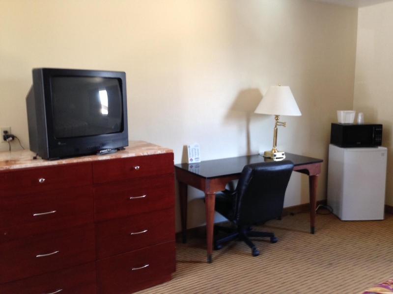 King Room - Non-Smoking image 2
