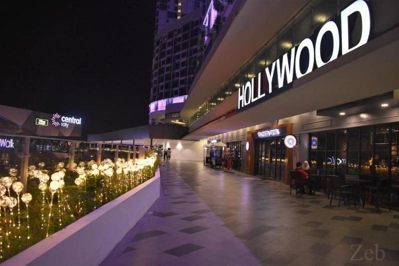 i-City【The SERENE by Casa】~Wifi/Netflix/Parking~7pax - image 11