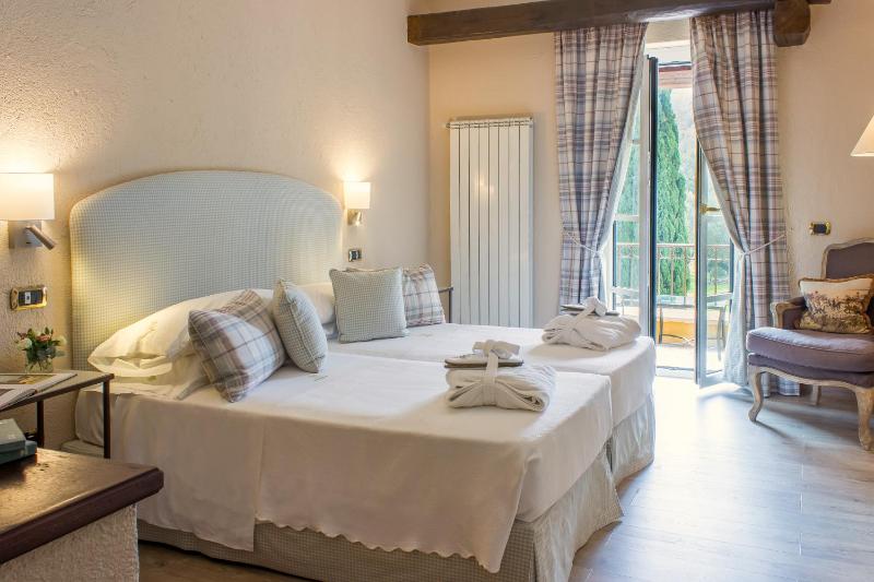 Superior Double or Twin Room image 3