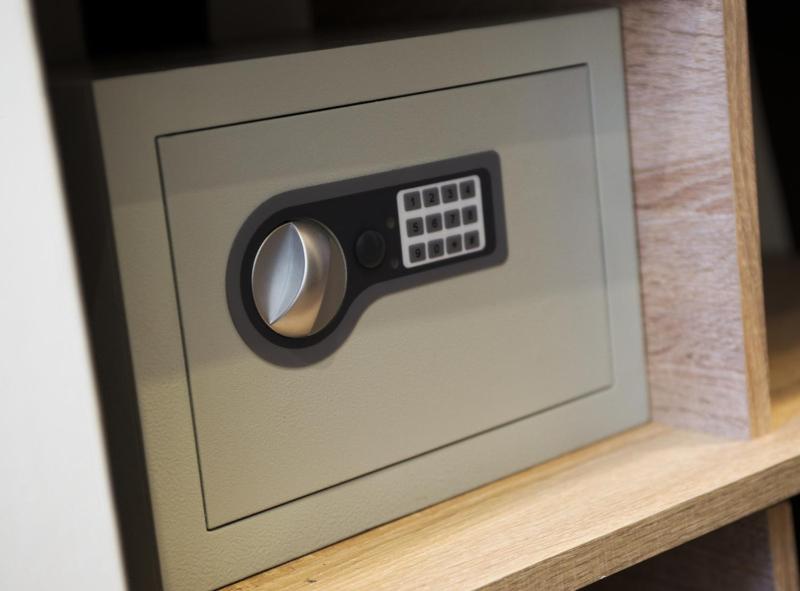 One-Bedroom Apartment image 3