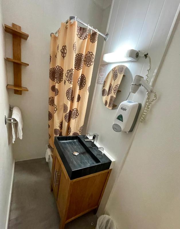 Double Room with Shared Toilet image 4