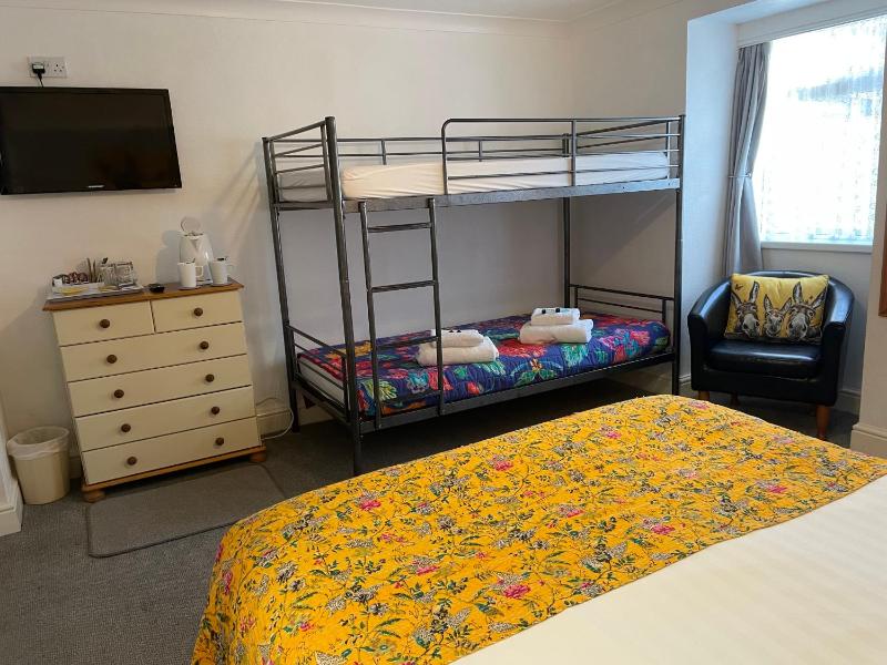 Family Room image 1