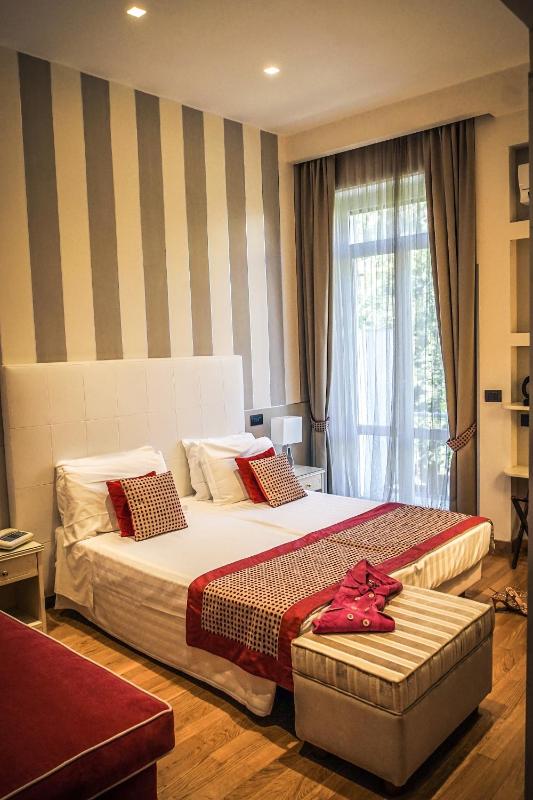 Comfort Double or Twin Room with Balcony image 1