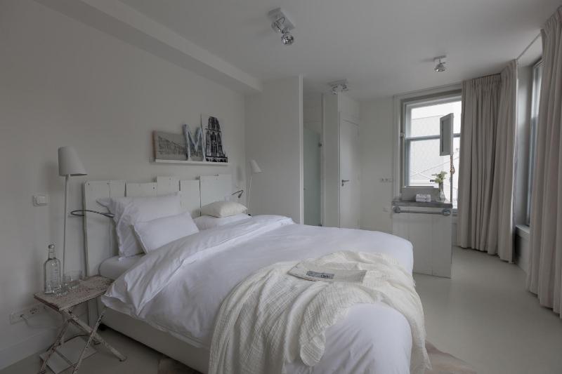 Standard Double Room image 2