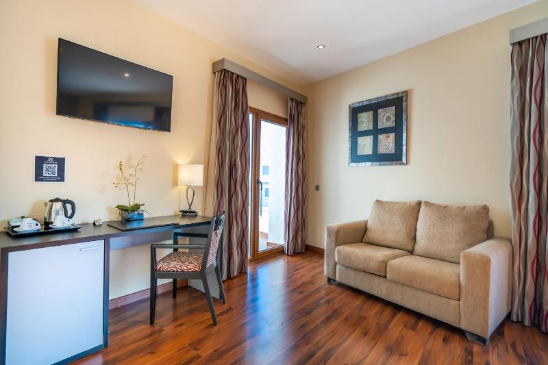 Junior Suite image 3