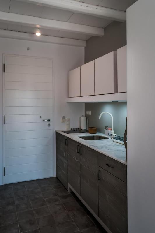 One-Bedroom Suite image 4