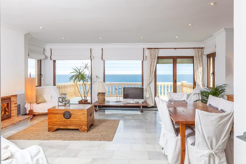 Mar-Beach front apartment in Jávea Images