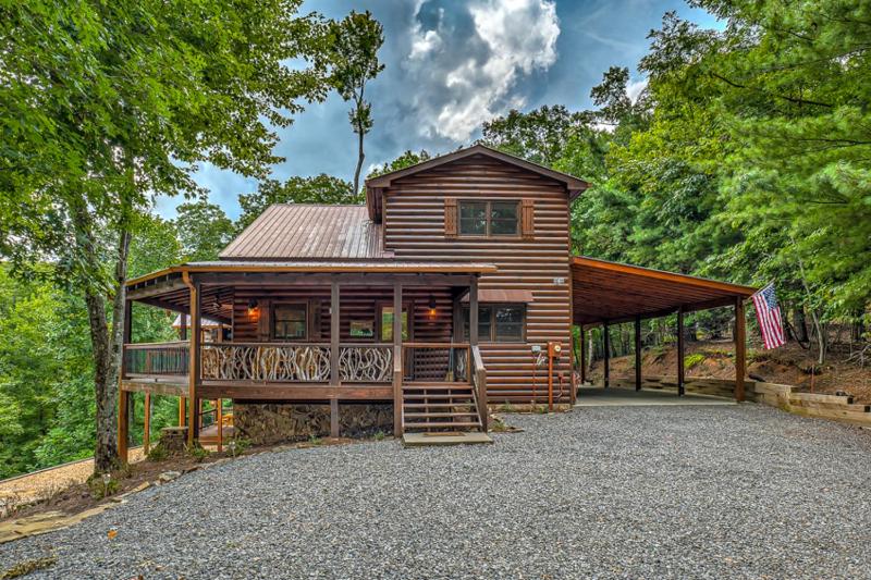 Lake Vista Lodge- Beautiful Mountain and Lake View | Hot Tub | Game Room | Firepit - image 35