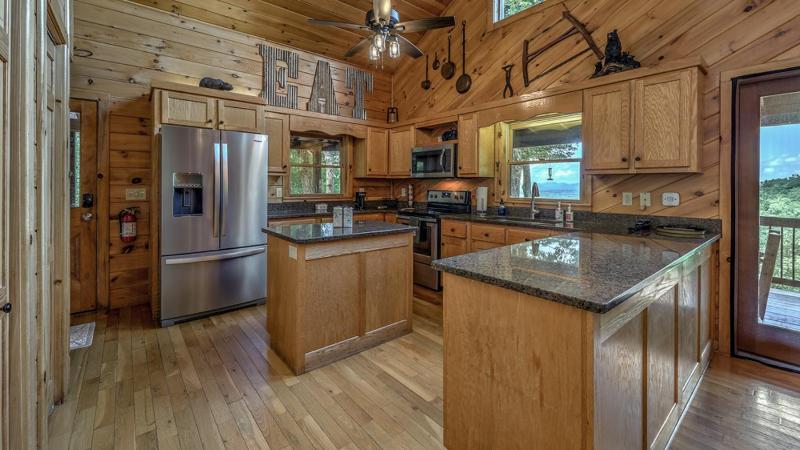 Lake Vista Lodge- Beautiful Mountain and Lake View | Hot Tub | Game Room | Firepit - image 38