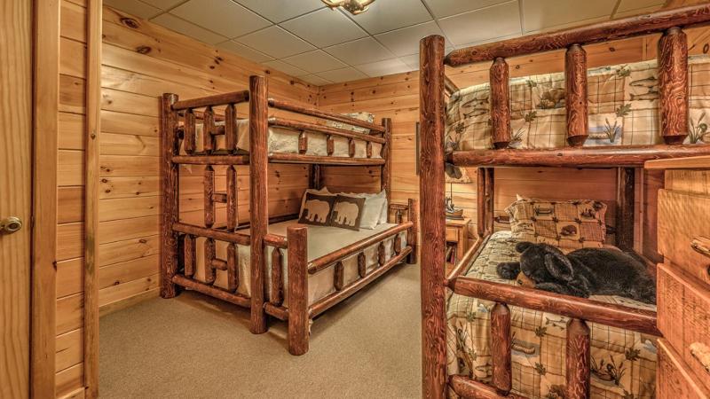 Lake Vista Lodge- Beautiful Mountain and Lake View | Hot Tub | Game Room | Firepit - image 20