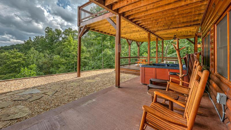 Lake Vista Lodge- Beautiful Mountain and Lake View | Hot Tub | Game Room | Firepit - image 2