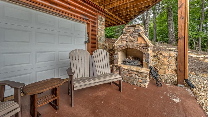 Lake Vista Lodge- Beautiful Mountain and Lake View | Hot Tub | Game Room | Firepit - image 16