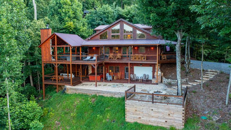 Lake Vista Lodge- Beautiful Mountain and Lake View | Hot Tub | Game Room | Firepit - image 30