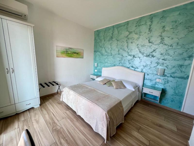 Superior Double Room with Terrace image 1