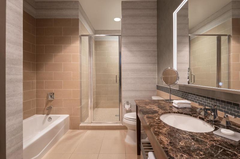 Club Executive Suite, Club level, 1 Bedroom Executive Suite image 3