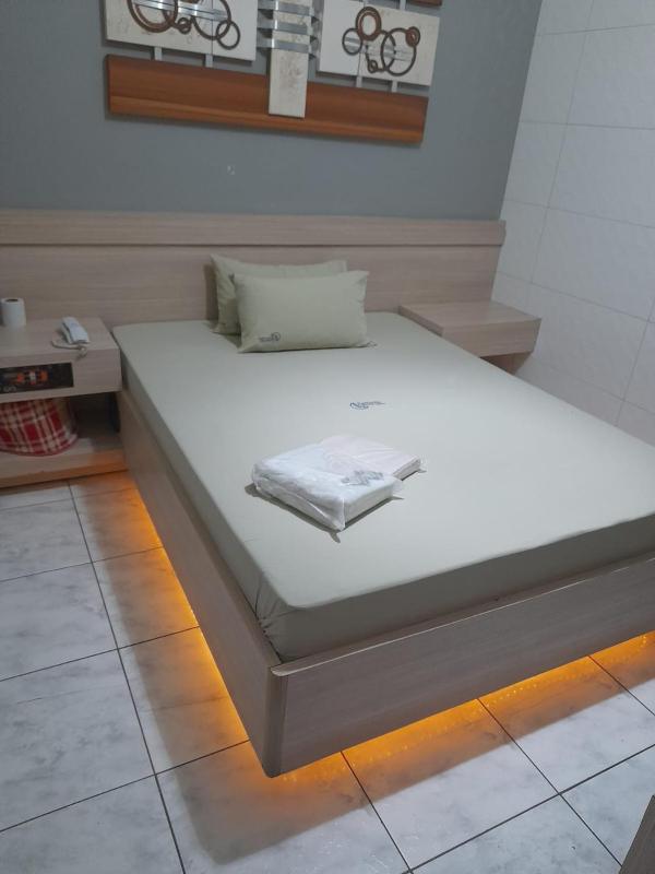 Hotel Reality - image 23
