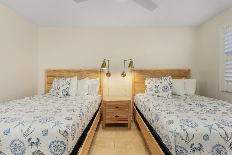 Beautiful Penthouse Condo - Corner Unit! condo - image 11
