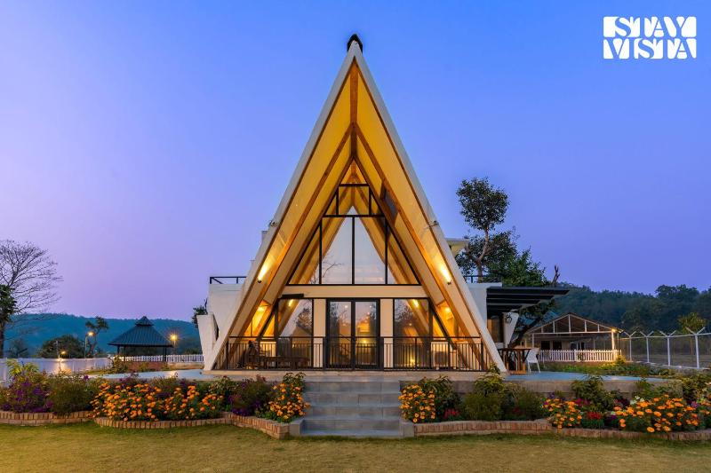 StayVista's Zen Cottage - 2BHK with Mountain View & Gazebo - image 17