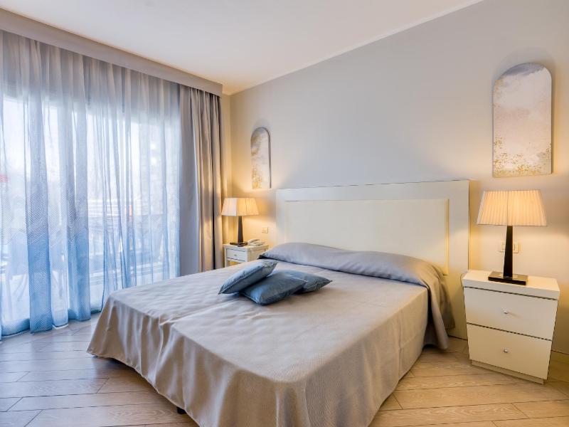 Suite (1 Adult) image 3