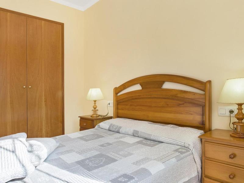0331 Apartment in Lloret - image 8