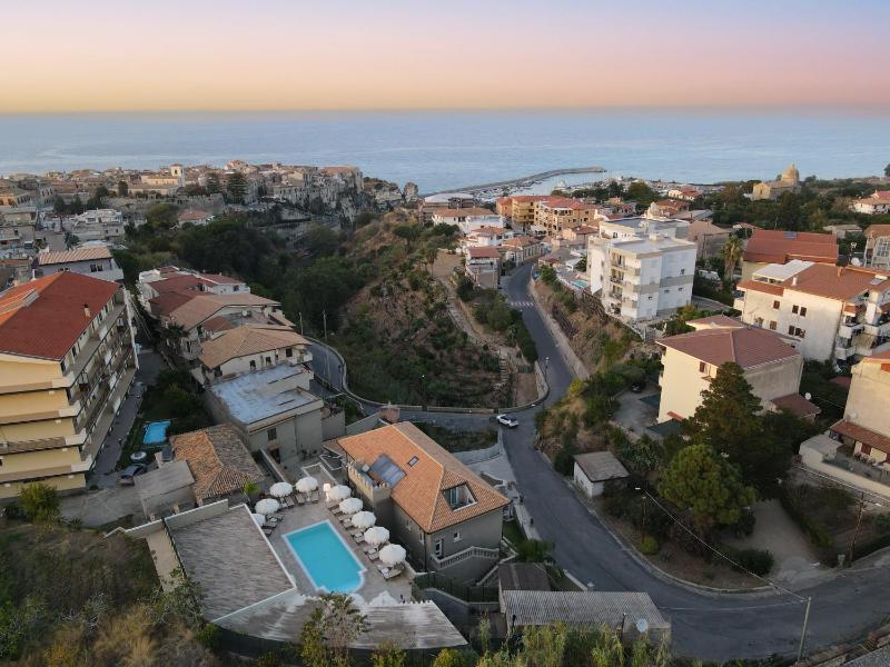 Sui Generis Tropea Luxury Rooms - image 13