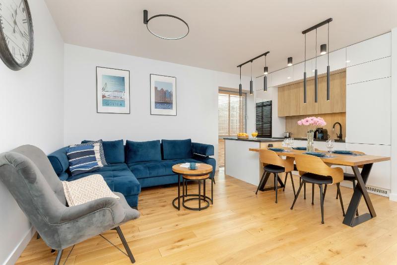 Gdynia Port Marine Apartment with Sea View by Noclegi Renters - image 15