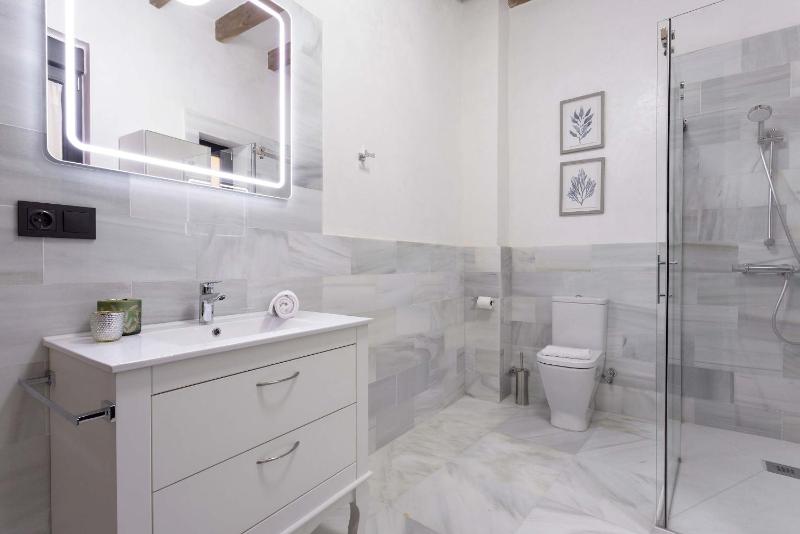 Genteel Home Acetres - image 11