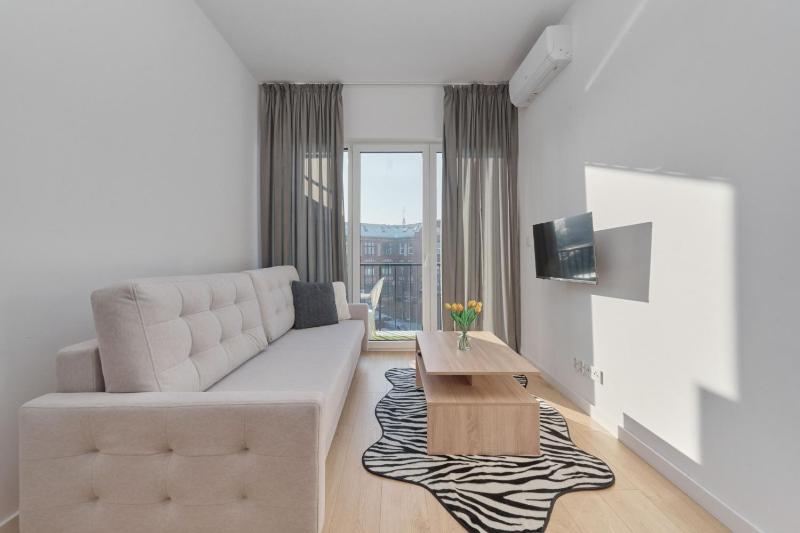 Tasteful Apartment with FREE GARAGE and Balcony by Noclegi Renters - image 14
