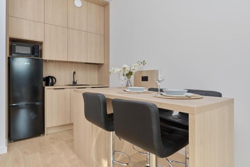 Tasteful Apartment with FREE GARAGE and Balcony by Noclegi Renters - image 13