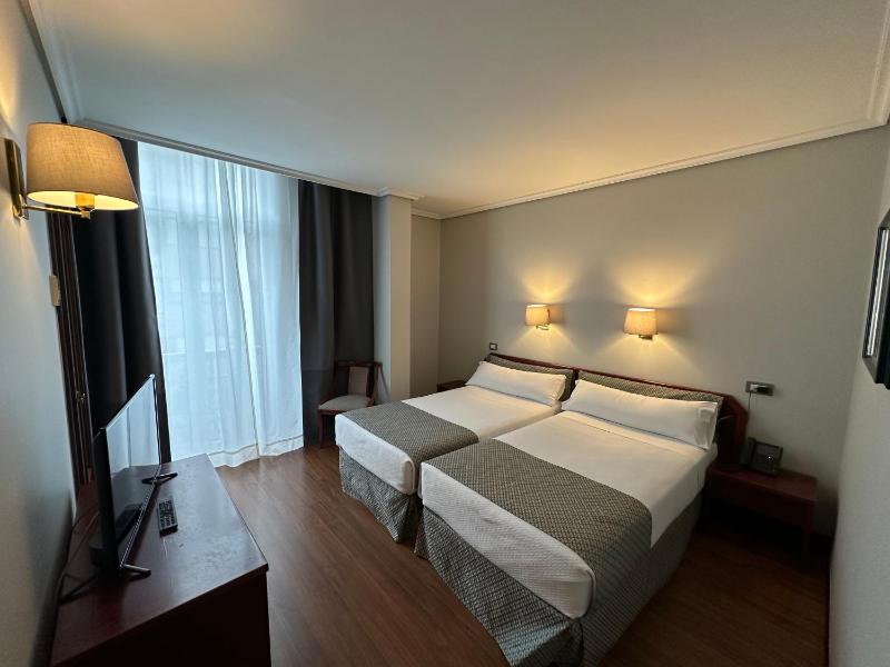 Hotel Compostela Vigo - image 32