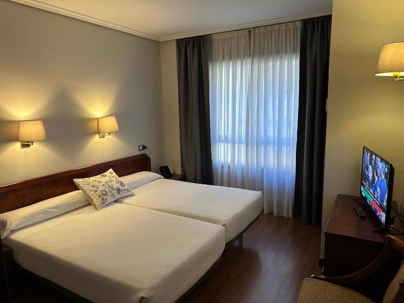 Hotel Compostela Vigo - image 23