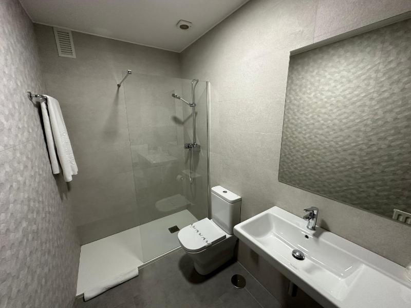 Hotel Compostela Vigo - image 5