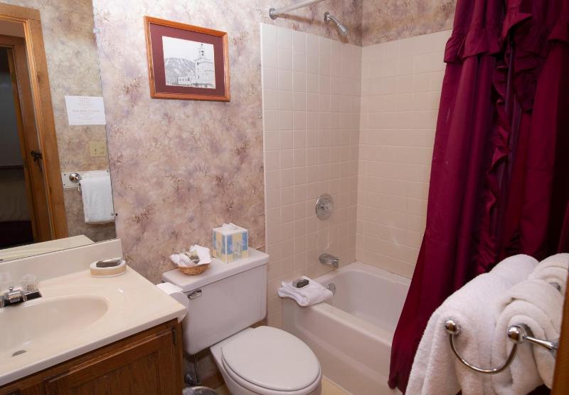 Apartment image 2
