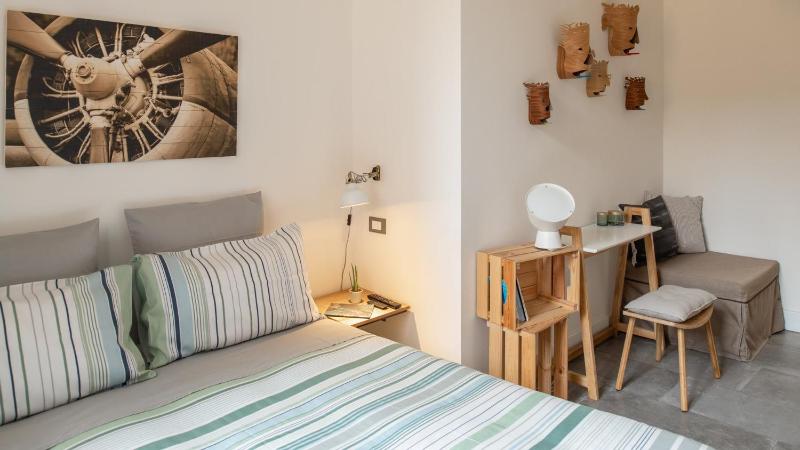 Deluxe Double or Twin Room image 2